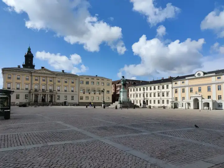 Gustav Adolfs torg i Göteborg, en perfekt plats att starta en **free walking tour Gothenburg** på.